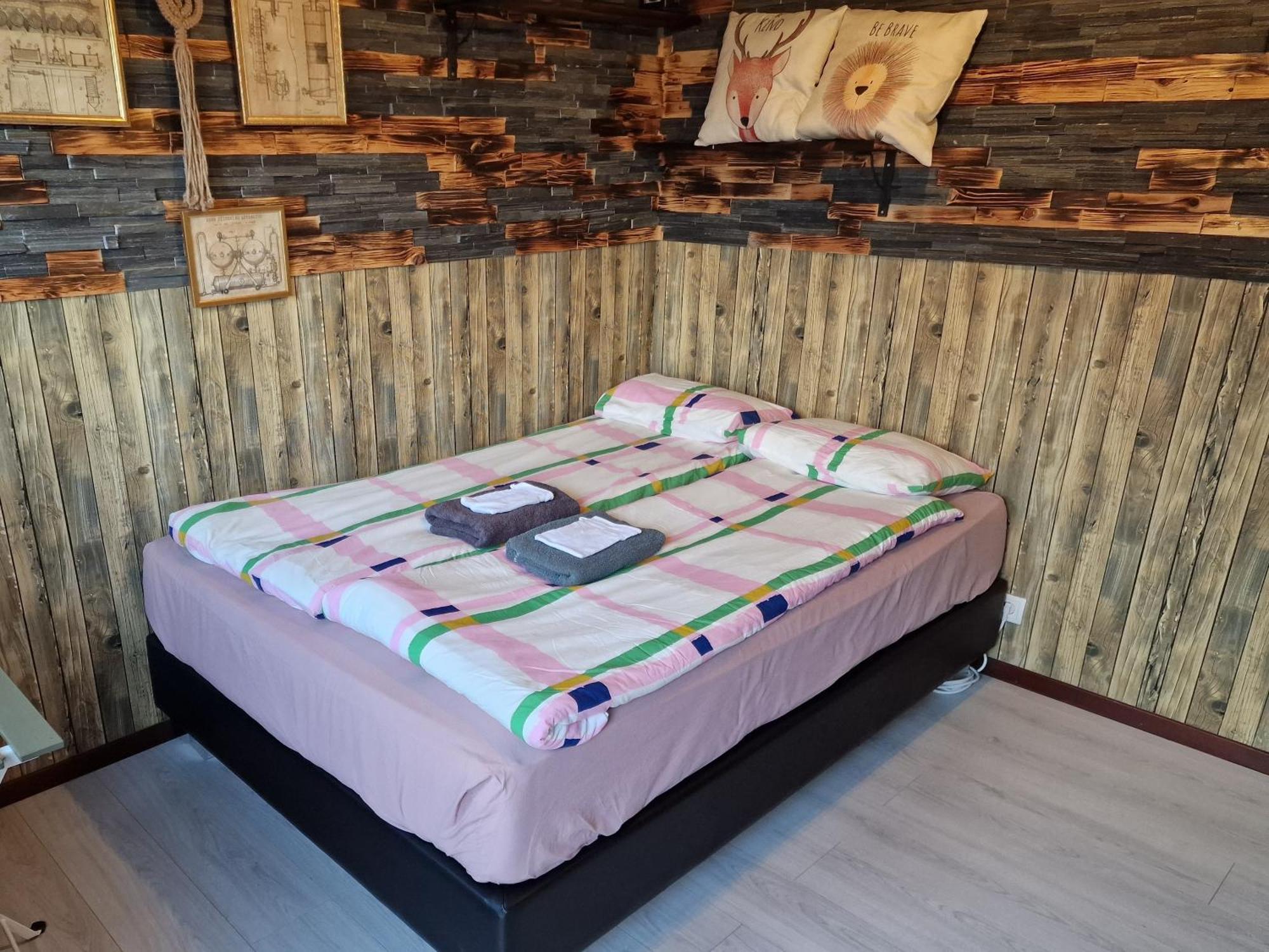 Hunters Little House Villa Gardur Phòng bức ảnh